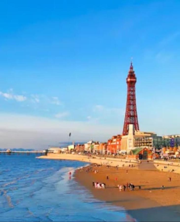 Xxhot Tubxx 4Bed Semi, Sleeps 8, 2 Bathrooms Blackpool Exteriör bild