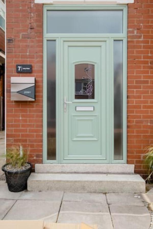 Xxhot Tubxx 4Bed Semi, Sleeps 8, 2 Bathrooms Blackpool Exteriör bild